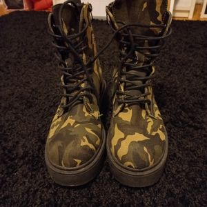 Camo combat boots